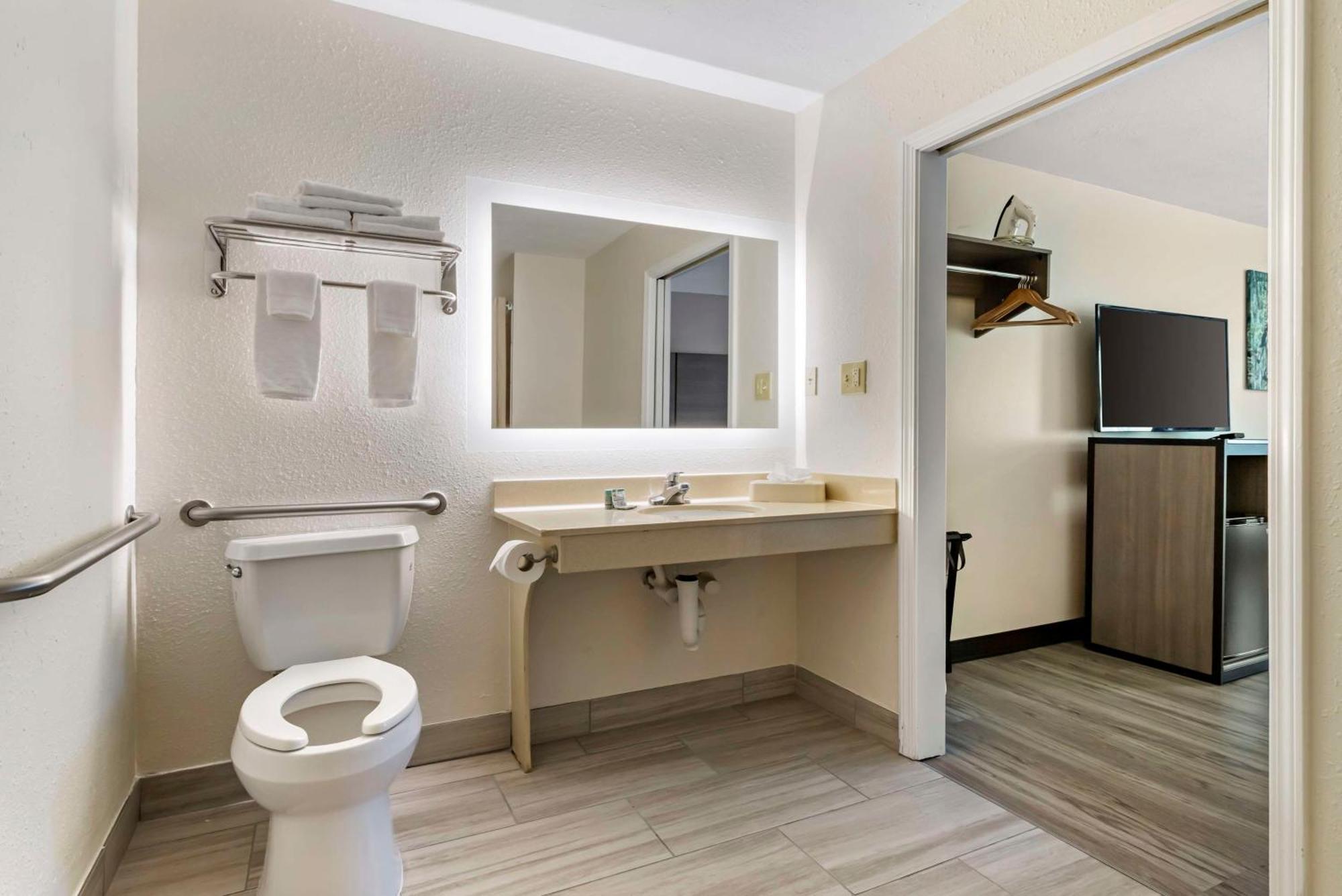Best Western Of Alexandria Inn & Suites & Conference Center מראה חיצוני תמונה