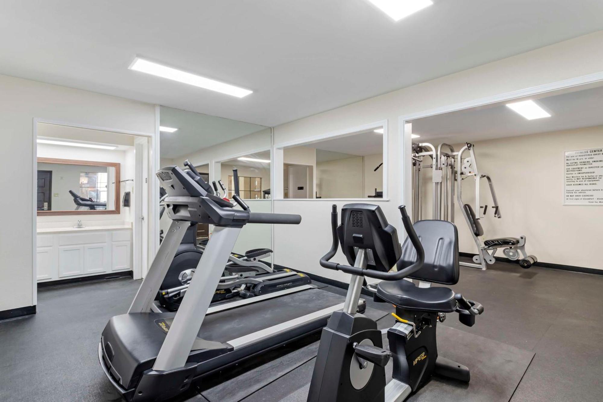 Best Western Of Alexandria Inn & Suites & Conference Center מראה חיצוני תמונה